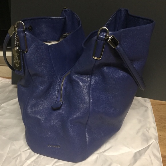 Coach Edie Bag - Picture 2 of 8